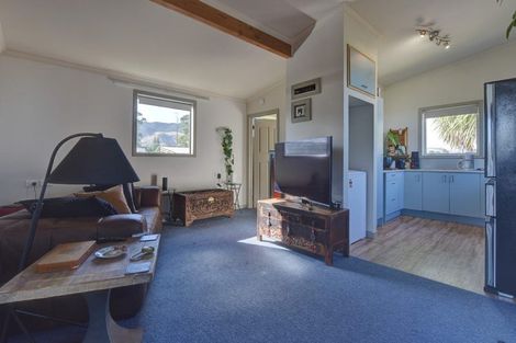 Photo of property in 77 Northumberland Street, Tapanui, 9522