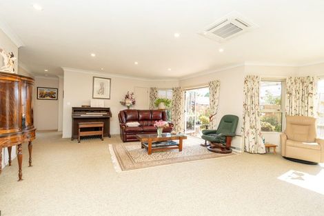 Photo of property in 12 Piccadilly Lane, Hillcrest, Hamilton, 3216