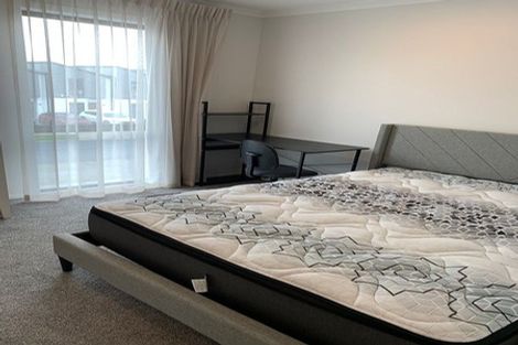 Photo of property in 14b Mawai Hakona Drive, Wallaceville, Upper Hutt, 5018