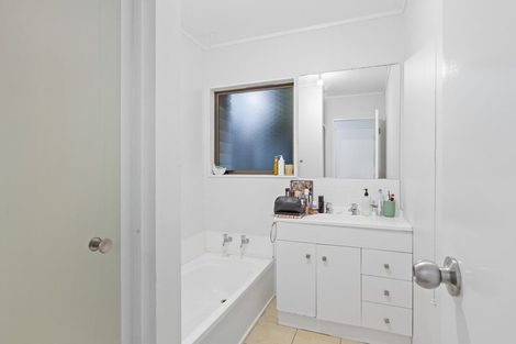 Photo of property in 6 Logan Lane, Stanmore Bay, Whangaparaoa, 0932