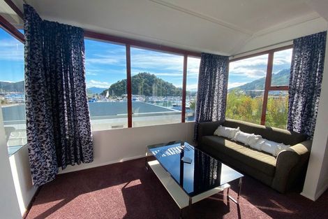 Photo of property in 1/29 Waikawa Road, Picton, 7220