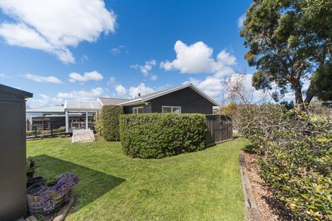 Photo of property in 97 Hillcrest Drive, Kelvin Grove, Palmerston North, 4414
