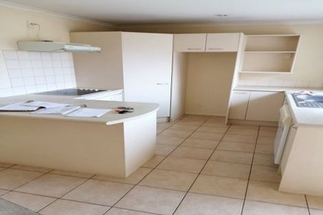 Photo of property in 47 Robin Brooke Drive, Flat Bush, Auckland, 2019