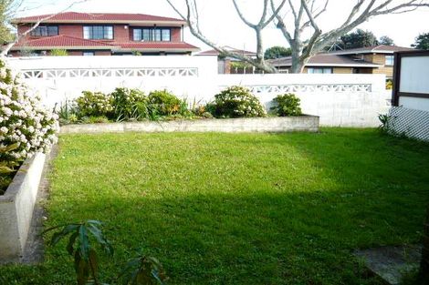 Photo of property in 1/4 Aylmer Court, Eastern Beach, Auckland, 2012