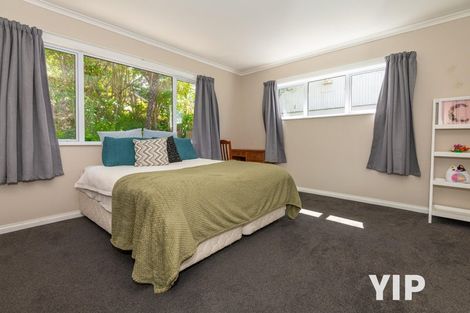 Photo of property in 51 Poto Road, Normandale, Lower Hutt, 5010
