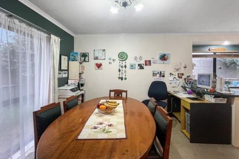 Photo of property in 14b Dover Road, St Andrews, Hamilton, 3200