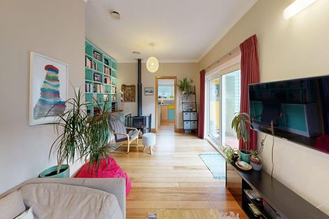 Photo of property in 11 Happy Valley Road, Owhiro Bay, Wellington, 6023