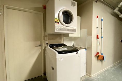 Photo of property in 5/50 May Street, Mount Maunganui, 3116