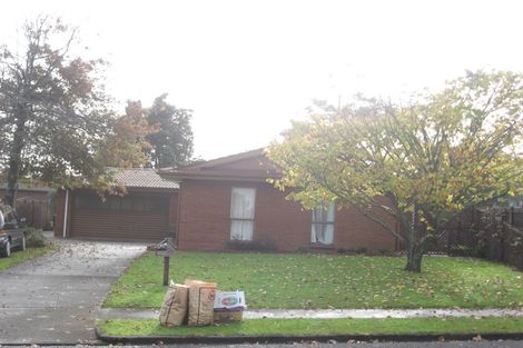 Photo of property in 25 Jillteresa Crescent, Half Moon Bay, Auckland, 2012