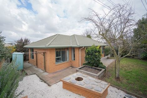 Photo of property in 12 Murfitt Place, Sockburn, Christchurch, 8042
