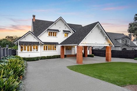 Photo of property in 207 Hurstmere Road, Takapuna, Auckland, 0622