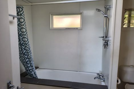 Photo of property in 1/15 Tavern Road, Silverdale, 0932