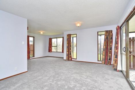 Photo of property in 2 Kinross Street, Hei Hei, Christchurch, 8042