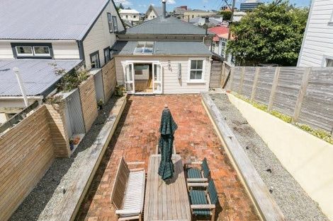 Photo of property in 22 Poplar Grove, Thorndon, Wellington, 6011