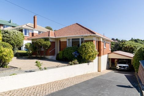 Photo of property in 122 Easther Crescent, Kew, Dunedin, 9012