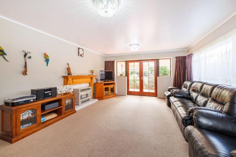 Photo of property in 3a Caroline Crescent, Highbury, Palmerston North, 4412