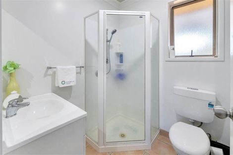 Photo of property in 13 San Pedro Place, Henderson, Auckland, 0612