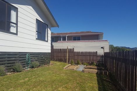 Photo of property in 8 Bobstay Lane, Whitby, Porirua, 5024
