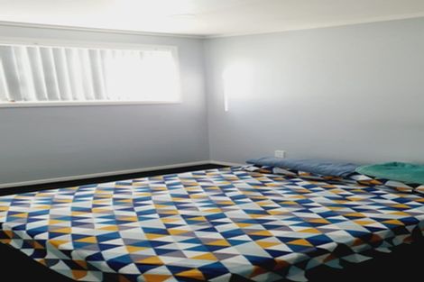 Photo of property in 2 Bell Street, Tawa, Wellington, 5028