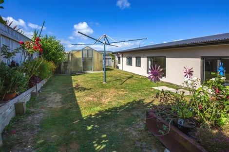Photo of property in 25 Kaimai Place, Aotea, Porirua, 5024