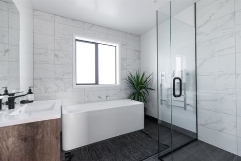 Photo of property in 17 Obelisk Street, Wanaka, 9305