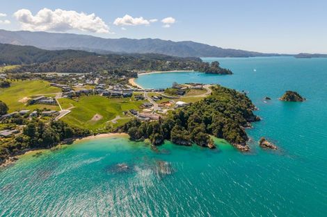 Photo of property in 6 Fairburn Place, Kaiteriteri, 7197