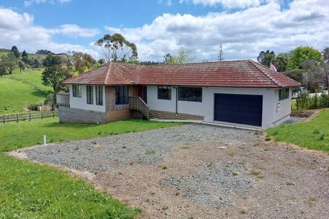 Photo of property in 15 Calla Street, Maungaturoto, 0520
