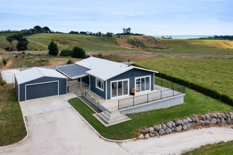 Photo of property in 25 Livingston Road, Tokaora, Hawera, 4671