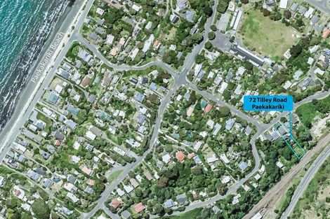 Photo of property in 72 Tilley Road, Paekakariki, 5034
