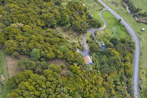 Photo of property in 54 Paparoa Station Road, Paparoa, 0571