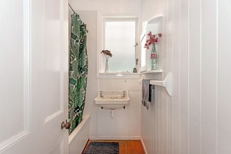 Photo of property in 35 Lyndhurst Street, Awapuni, Gisborne, 4010