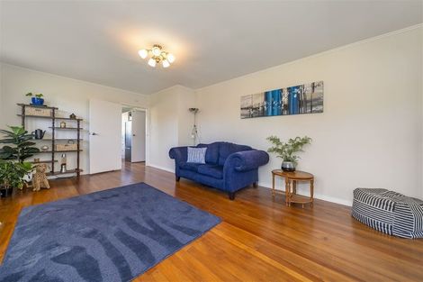 Photo of property in 2 Robertson Street, Elderslea, Upper Hutt, 5018