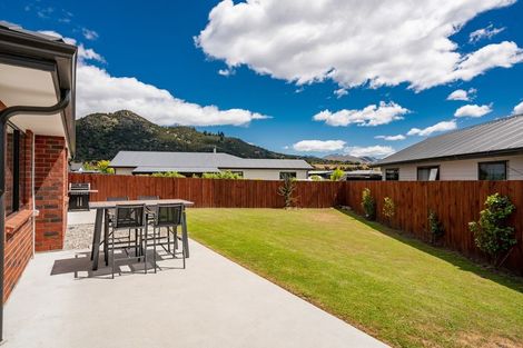 Photo of property in 37 Finch Street, Albert Town, Wanaka, 9305