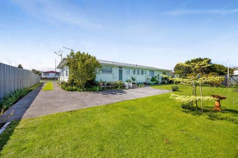 Photo of property in 35 Murdoch Street, Hawera, 4610