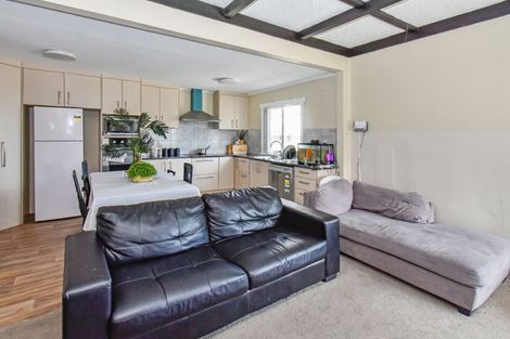 Photo of property in 32 Marr Road, Manurewa, Auckland, 2102