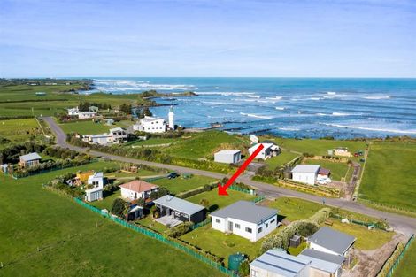 Photo of property in 32 Anglers Avenue, Warea, 4381