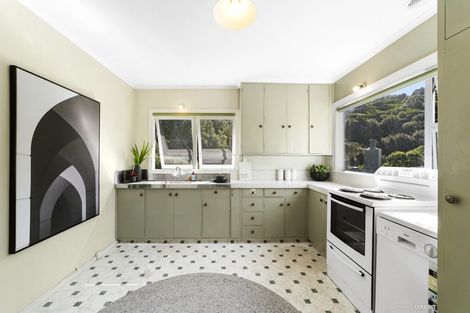 Photo of property in 11 Churchill Drive, Wilton, Wellington, 6035