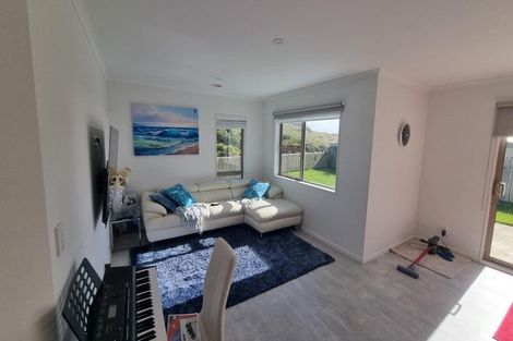 Photo of property in 47 Atherton Terrace, Churton Park, Wellington, 6037