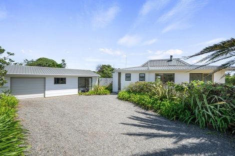 Photo of property in 5 Norna Grove, Waikawa Beach, Manakau, 5573