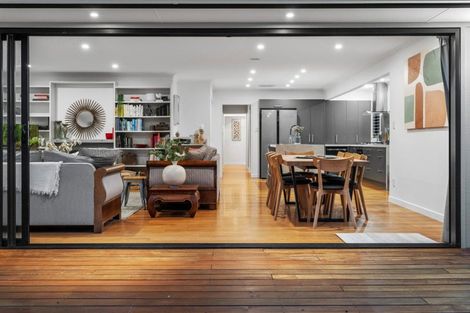 Photo of property in 30 Valley Road, Mount Maunganui, 3116