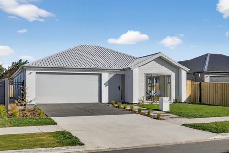 Photo of property in 6 Inch Crescent, Rangiora, 7400