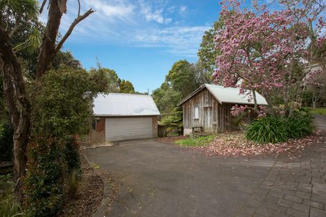 Photo of property in 43a West Lynn Road, Titirangi, Auckland, 0604