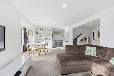 Photo of property in 5 Shastri Terrace, Khandallah, Wellington, 6035