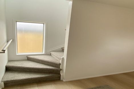 Photo of property in 119b Lynn Road, Bayview, Auckland, 0629