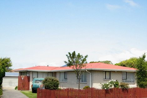 Photo of property in 6 Saint Heliers Crescent, Aranui, Christchurch, 8061