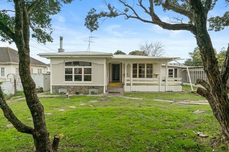 Photo of property in 221 Great South Road, Manurewa, Auckland, 2102
