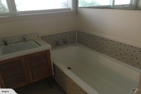 Photo of property in 54 Woolley Street, Avondale, Christchurch, 8061