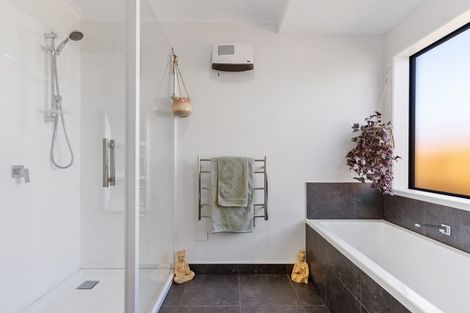 Photo of property in 4 Korimako Place, Coastlands, Whakatane, 3120