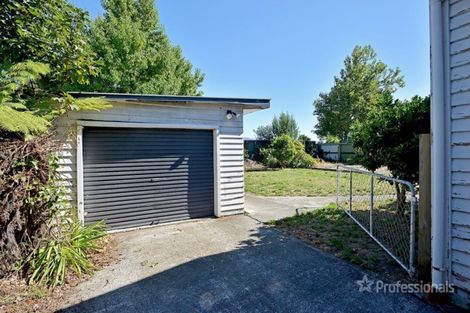 Photo of property in 42 Wyndham Street, Carterton, 5713