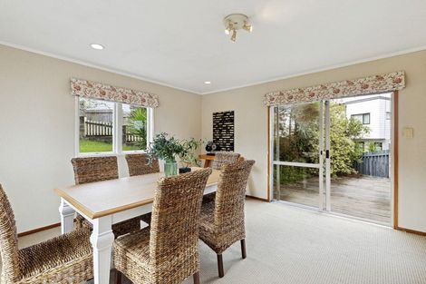 Photo of property in 5 South Pacific Place, Henderson, Auckland, 0612